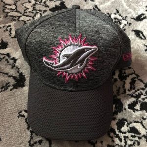 NWOT Miami Dolphins Cap 💗